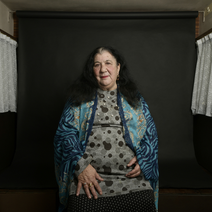 Exposition « MĀNOUCHES – Un voyage avec les descendants de Didi et Canette Duville », Prieuré des Nobis, Montreuil-Bellay