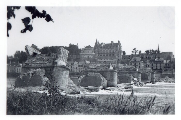 Exposition « Mémoires d’Amboise : 1939-1945 », Centres des archives – Espace Paul Pinasseau, Chargé