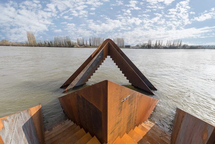Exposition : œuvre Seine de crue – Amplitude, Bac de Duclair, Duclair