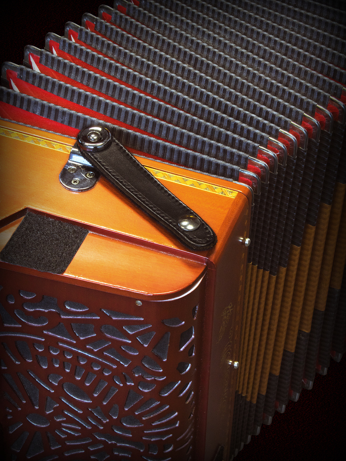 Exposition : photographies de Pierre Jamet d’instruments de musique, Château de Creully, Creully sur Seulles