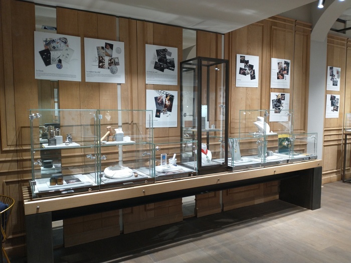 Exposition Savoir-Faire, Boutique Arthus Bertrand, Lyon