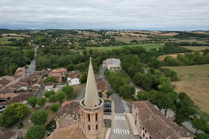 Exposition sur les ans du foyer rural d&rsquo;Aubiet, Mairie d&rsquo;Aubiet, Aubiet