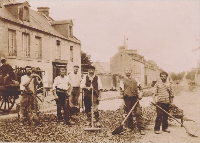 Exposition : vie quotidienne à Bretteville-sur-Odon de 1900 à 1950 #2 Une mémoire vivante =, Domaine de la Baronnie, Bretteville-sur-Odon