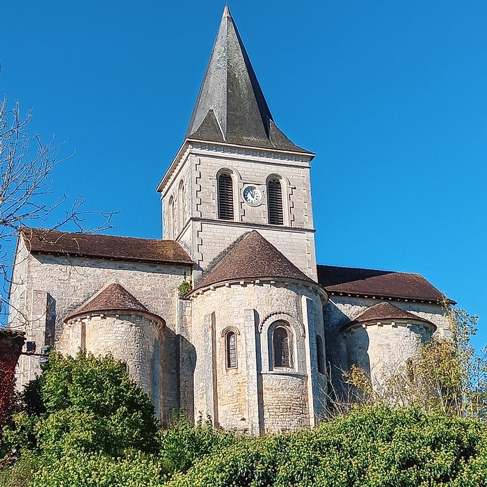 Expositions photographiques de Verteuil sur Charente : village, église, Église Saint-Médard, Verteuil-sur-Charente