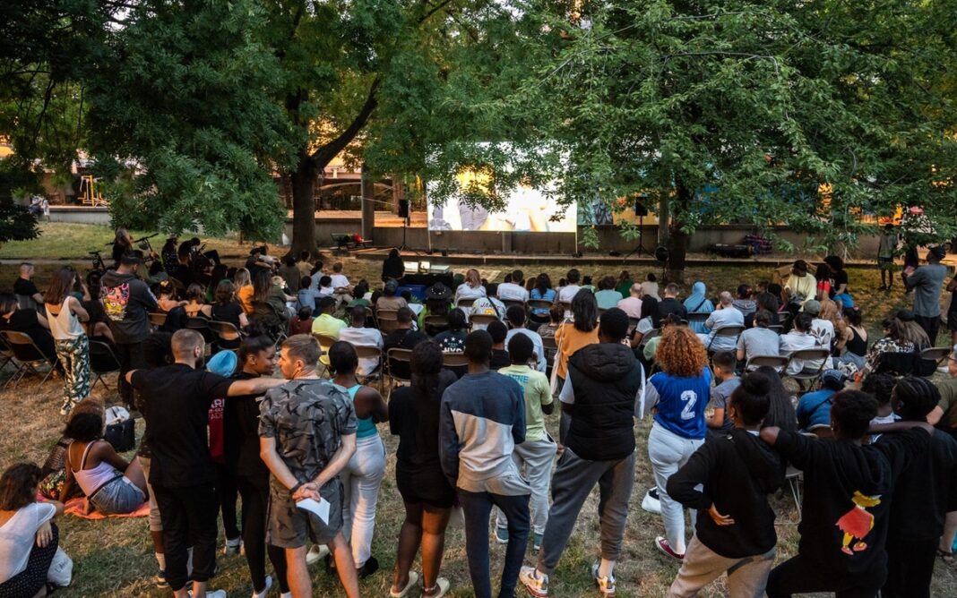 Festival Ciné-Voisin.es: Azur et Asmar enchantent le Square d’Amiens ! Square d’Amiens Paris