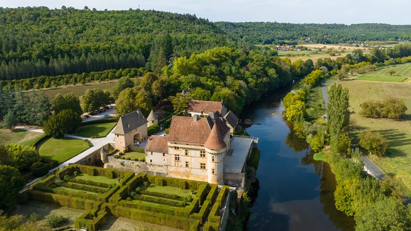 Festival de Théâtre Rêve en Vézère Promenons nous dans les fables Route de la Princesse d&rsquo;Annam Thonac