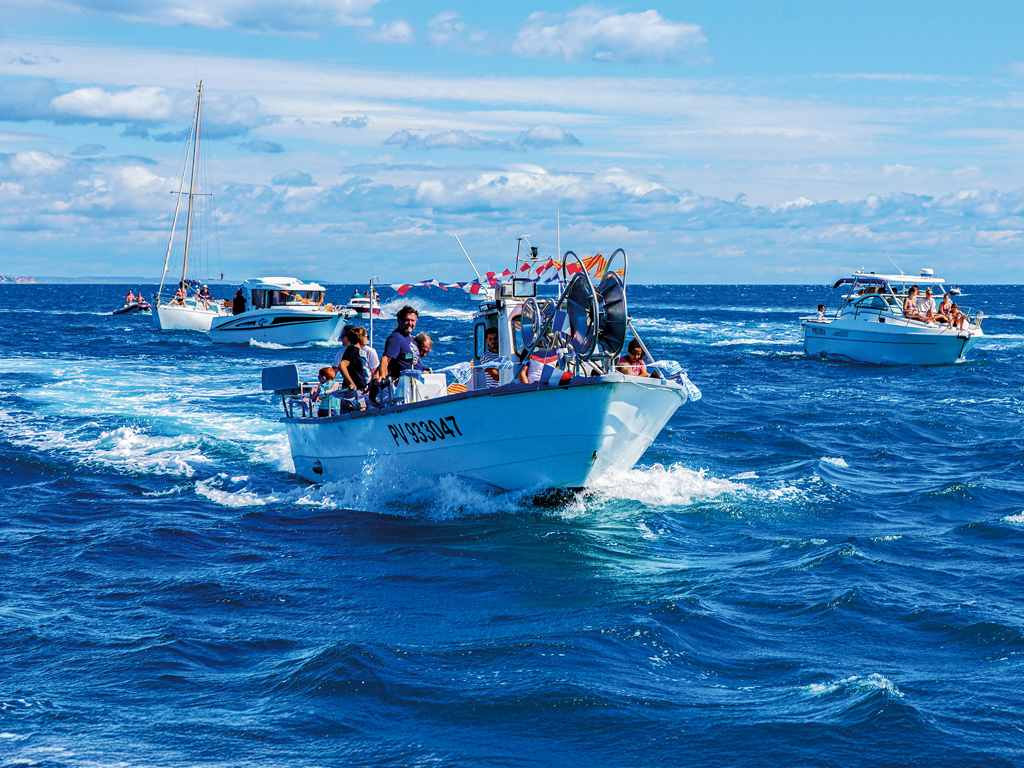 FÊTE DES PÊCHEURS ET DES PLAISANCIERS Le Barcarès