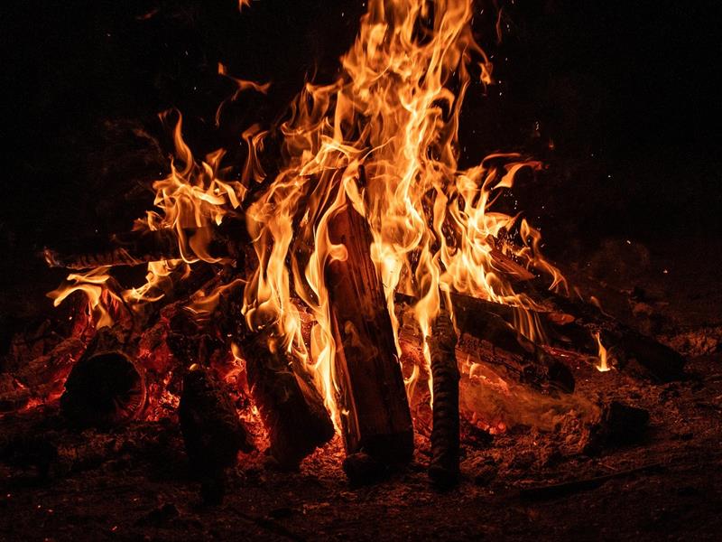 Feu de la Saint-Jean Étival-Clairefontaine