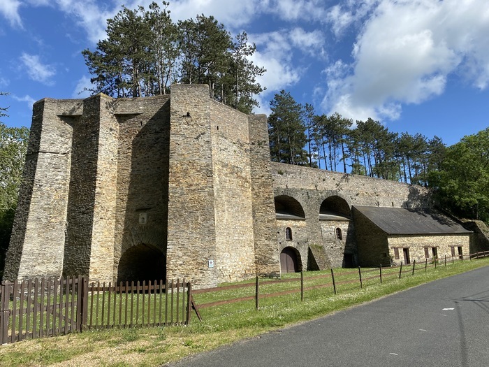 Fours à chaux de La Veurière et de St Pierre, Fours à chaux de La Veurière, 49440 Angrie, Angrie
