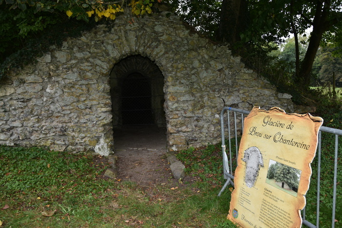 Glacière (fin XVII) au Prieuré Saint-Joseph, Monastère Saint-Joseph, Brou-sur-Chantereine