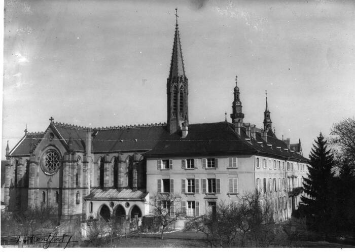 Histoire de la chapelle et du pensionnat Notre-Dame de Molsheim à travers une exposition de documents photographiques commentée., Chapelle Notre-Dame, Molsheim