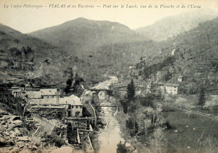 Inauguration du rayon « Filon des Anciens, histoire locale » à la médiathèque, Mairie de Vialas, Vialas