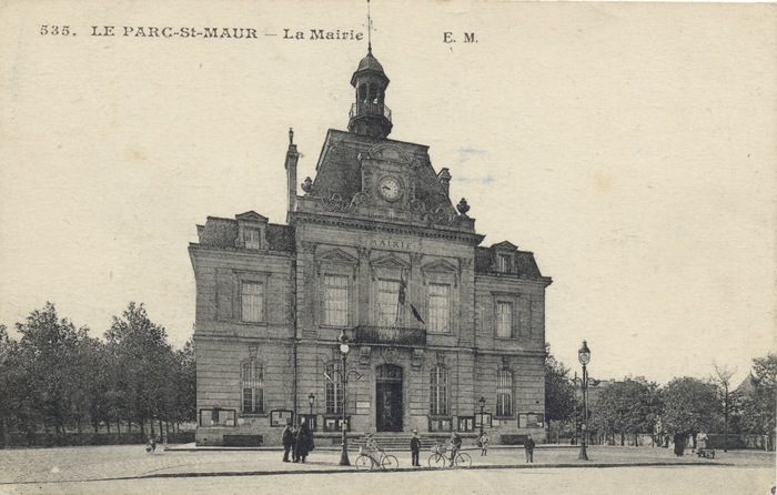 Jeu de piste dans le Nord d&rsquo;Adamville, Hôtel de ville de Saint-Maur-des-Fossés, Saint-Maur-des-Fossés