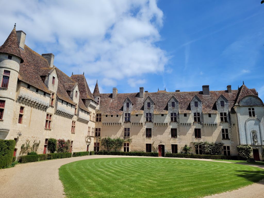 Journées du patrimoine Château de Neuvic Le château Neuvic