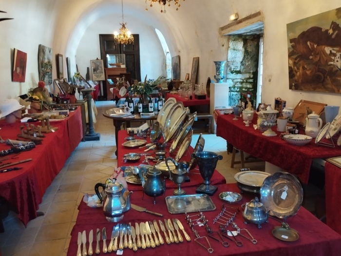 La brocante des châteaux : un rendez-vous entre art, histoire et patrimoine, Château de la Reine Margot, Saint-Projet