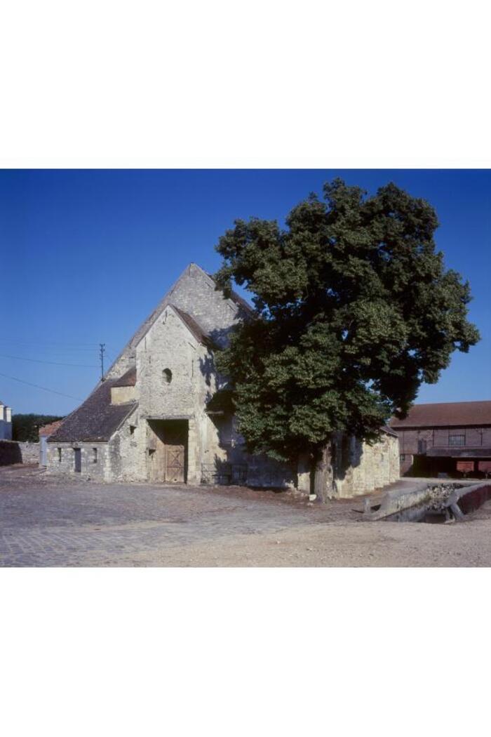 La Grange aux Dîmes et l’église Saint-Médard à Tremblay-en-France, Grange aux dimes, Tremblay-en-France