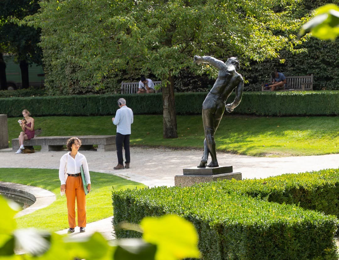 Sculpture présentée dans le jardin du musée Rodin