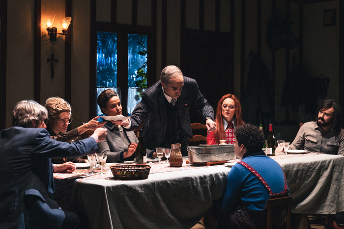 Le dîner chez les Français de V. Giscard d&rsquo;Estaing, La Grande Scène du Chesnay, Le Chesnay-Rocquencourt