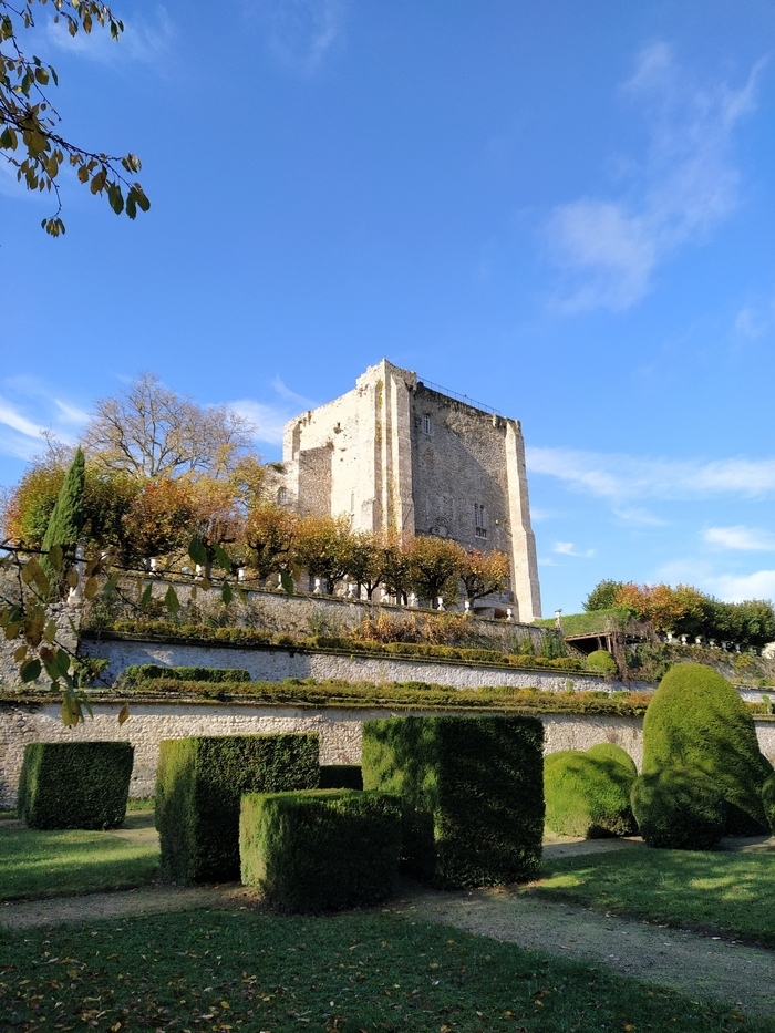 Le Donjon de Moret