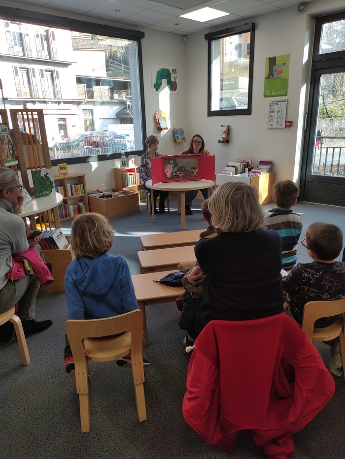 Lecture de Kamishibaïs, Bibliothèque Fernand Braudel, Saint-Gervais-les-Bains