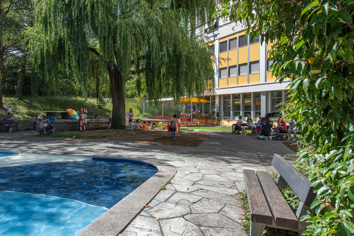 Lectures au bord de l’eau, Bibliothèque municipale de Lancy, Lancy