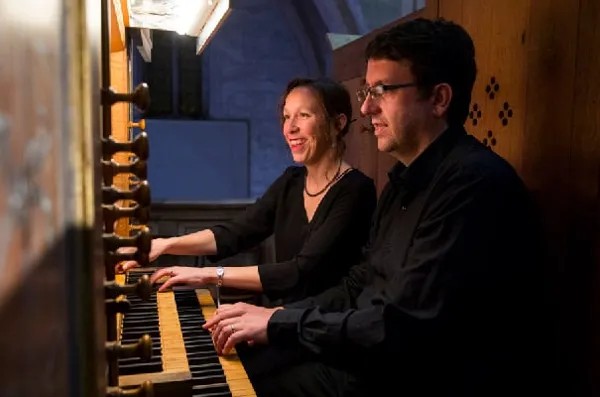 Les Musicales du Marché Gaëlle COULON et Mickaël DURAND Saint-Affrique