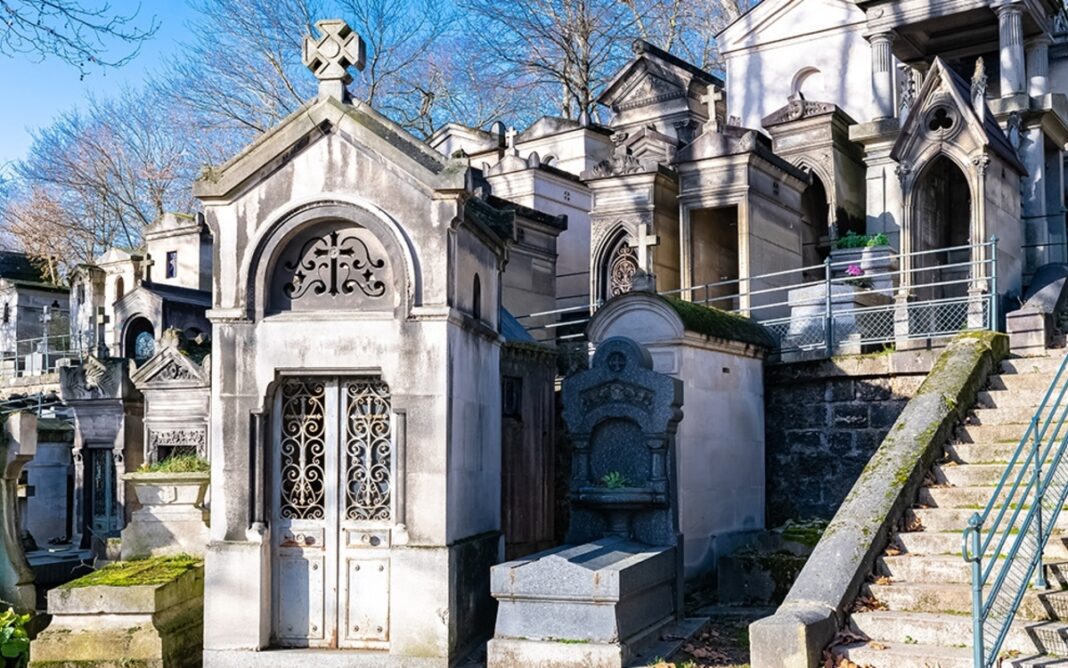 Les mystères du Père Lachaise Cimetière du Père Lachaise Paris