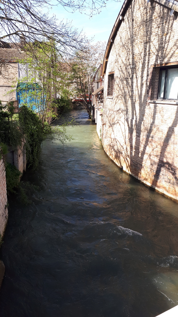 Les ouvrages de la Seine troyenne Place de la Rave Troyes