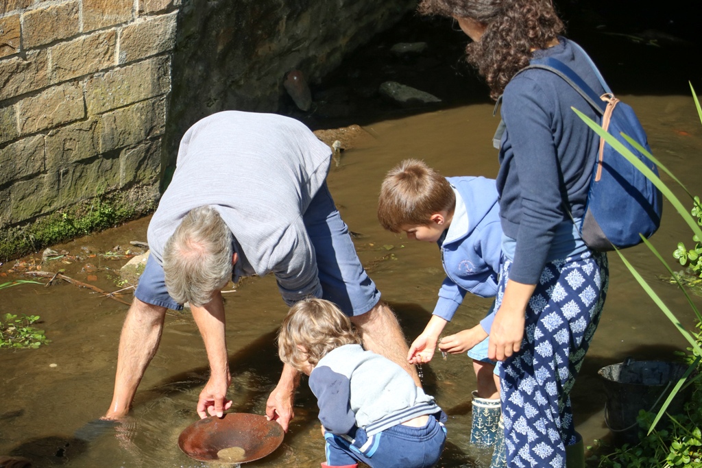 Les petits orpailleurs Saint-Yrieix-la-Perche