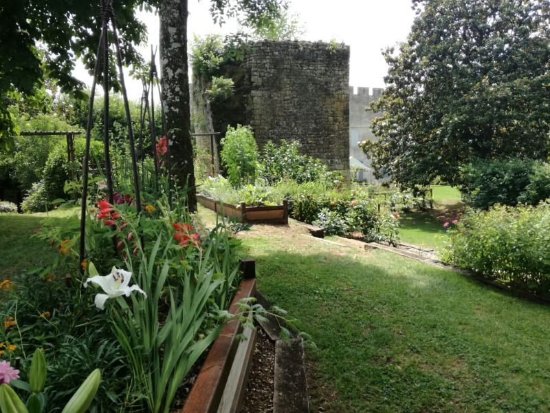 Les vacances d’été aux Jardins Panoramiques de Limeuil Place des Fosses Limeuil