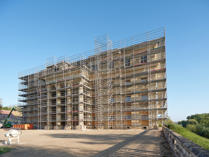 Levez les yeux ! C&rsquo;est le chantier au château de Bénouville !, Château de Bénouville, Bénouville
