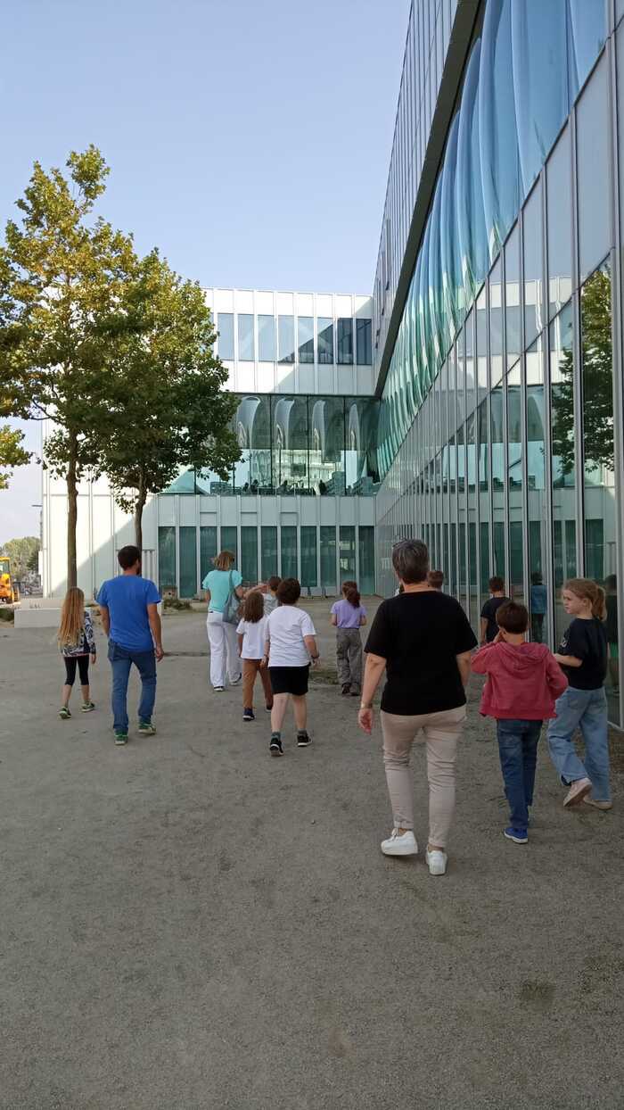 Levez les yeux ! Découverte de l’architecture contemporaine, Bibliothèque Alexis de Tocqueville, Caen
