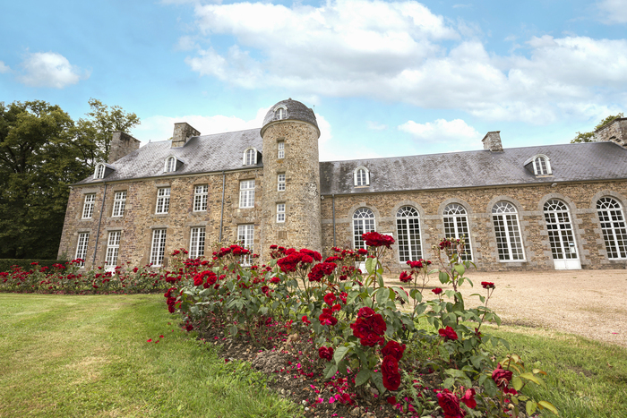 Levez les yeux ! Visite ludique au château, Domaine de Pontécoulant, Pontécoulant