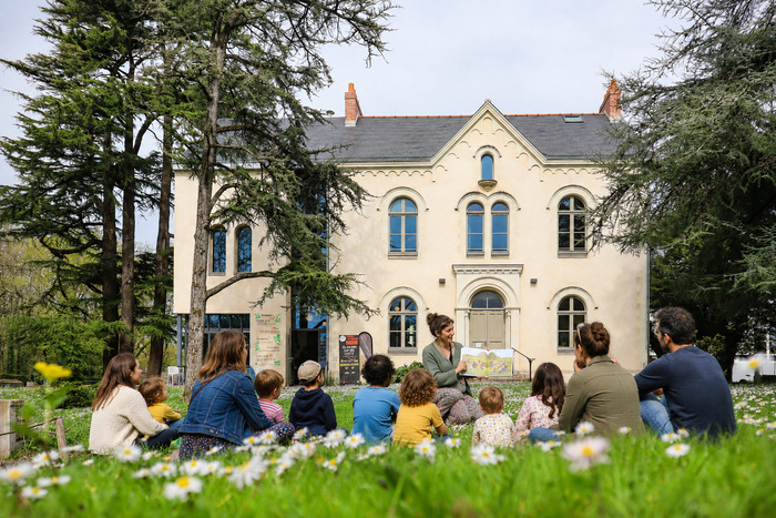 L&rsquo;heure du conte en plein air, au Grand Lieu du Conte, Jardin du Grand Lieu du Conte, Saint-Aignan-Grandlieu