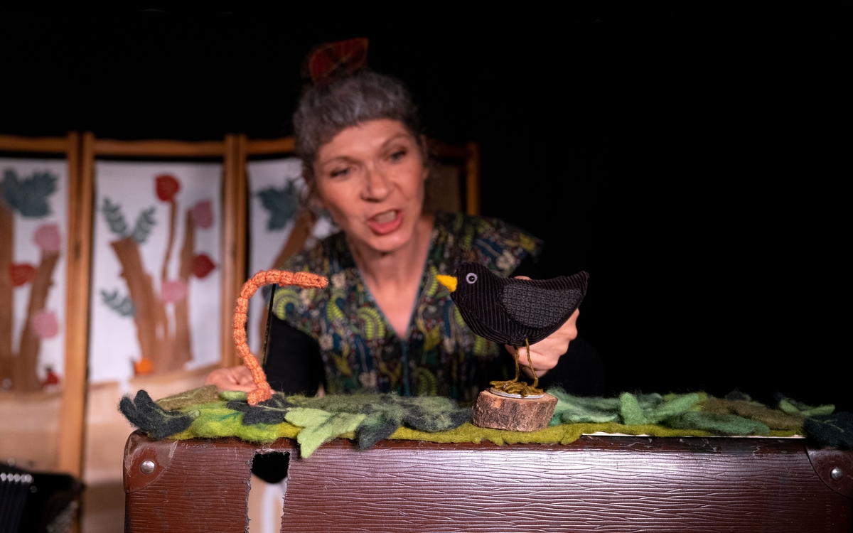 L'histoire du beau ver dodu À LA FOLIE THEATRE  PARIS