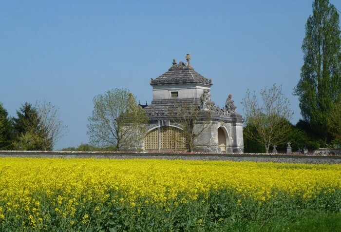 Mausolée Hériot, Mausolée du cimetière de La Boissière-Ecole, La Boissière-École