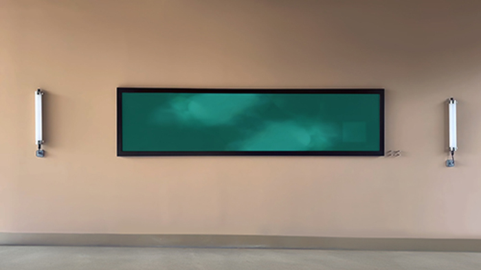Œuvre émaillée rétroéclairée de 3,20 m de long signée Guillaume Bottazzi, Résidence Symphonie, Malakoff