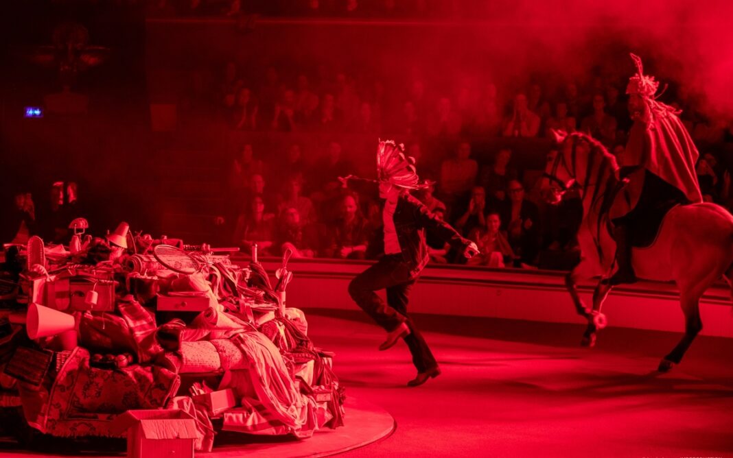On a aimé… le seul en scène d’Alex Lutz au Cirque d’hiver Cirque d’Hiver Bouglione Paris