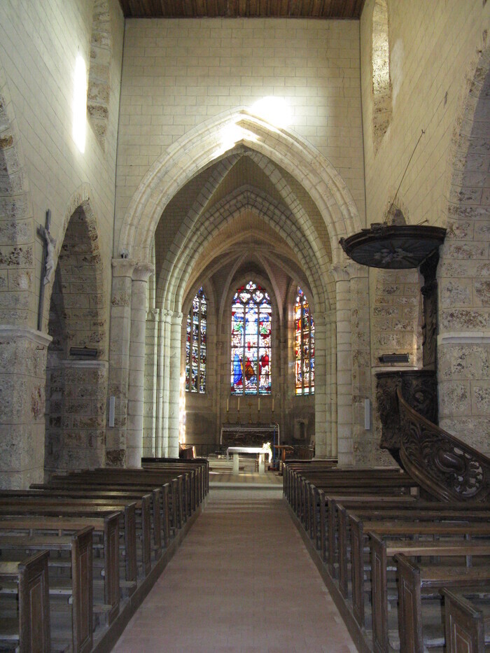 Participez à la visite guidée de l’église et admirez ses vitraux, Église Saint-Pierre-Saint-Paul, Montmort-Lucy