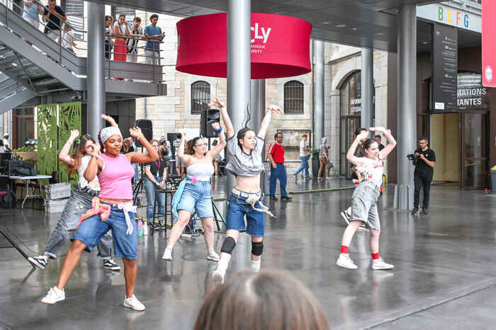 Performances du club de danse Jewel'Cly - festival MUSIC'LY UCLy - Université Catholique de Lyon Lyon