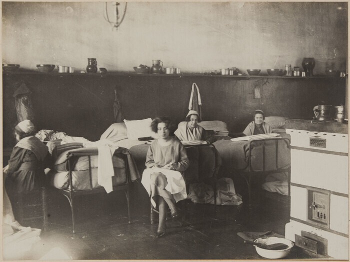 Prisonnières : Les dernières années de la prison Saint-Lazare (1919-1932), Médiathèque Françoise Sagan, Paris
