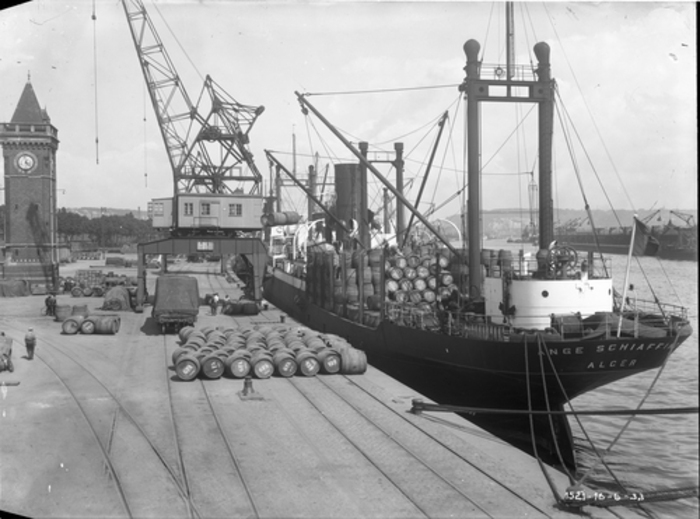 Projection de photographies d’archives portuaires, Musée maritime, fluvial et portuaire, Rouen