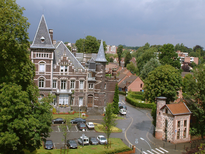 Promenade architecturale et historique « Châteaux et avenues autour de la Mairie », centre de gaulle, Lambersart