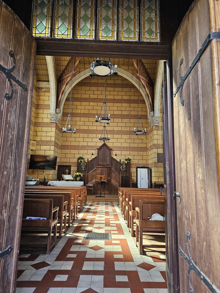 Protester et résister: Visite guidée du Temple protestant de Compiègne, Eglise Protestante Unie, Compiègne