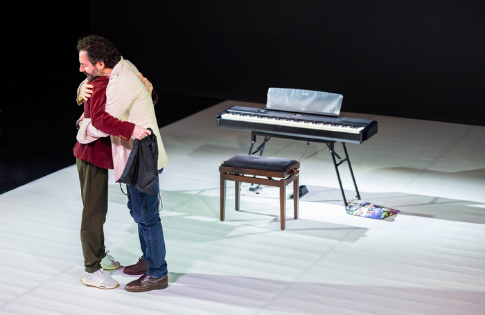 Quatre mains – La Spirale / Compagnie Jean Boillot L&rsquo;Auditorium Rezé