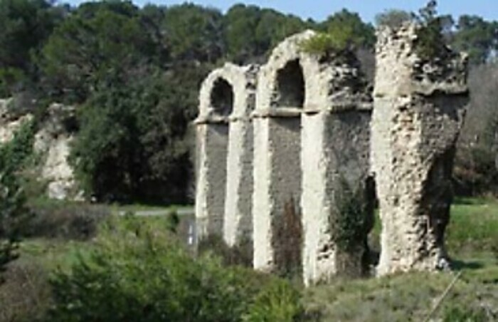 Randonnée le long de l’aqueduc romain de Traconnade à Meyrargues, Mairie de Meyrargues,, Meyrargues