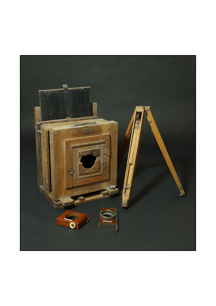 Regards en construction. Le chantier des collections photographiques vu par les élèves du Lycée des métiers d’art Bertrand Du Guesclin., Musée de Préhistoire de Carnac, Carnac