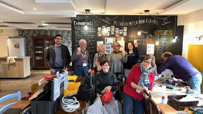 Repair café aux Petites Cantines, Les Petites Cantines  59170 Croix, Croix