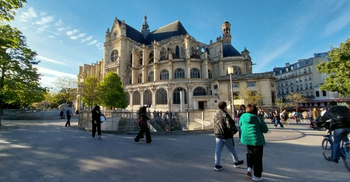 Intérieur de l’église Saint-Eustache à Paris