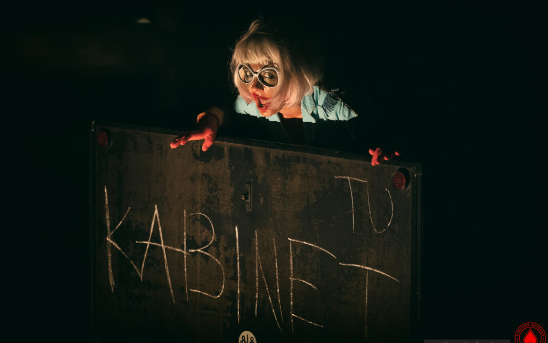 Séance de psychanalyse clownesque et collective Le Funambule Montmartre Paris